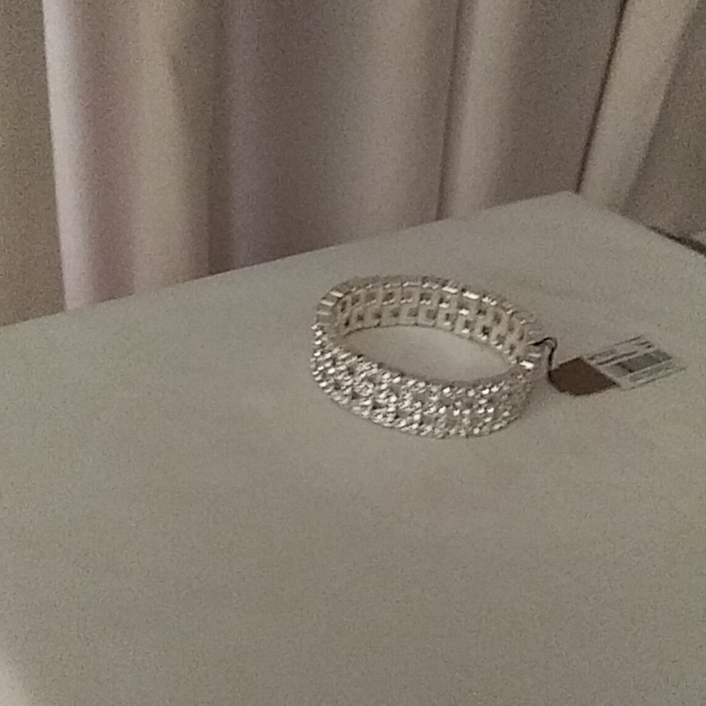 Bracelet - Picture 3 of 4